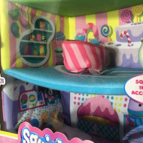 Squishmallows 12" Squishville Sweets Shop Playset With 2 Minis Priya & Tres’zure - Picture 15 of 16